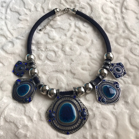 🌺 3 for $15 🌺 Blue and Silver Necklace - Picture 1 of 5